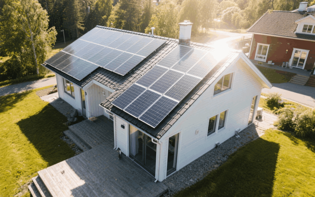 Så påverkar takets riktning och lutning solcellernas effekt